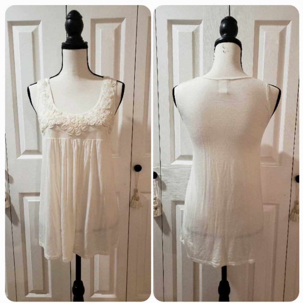 THX Thanx Collection Rosette Detail Top